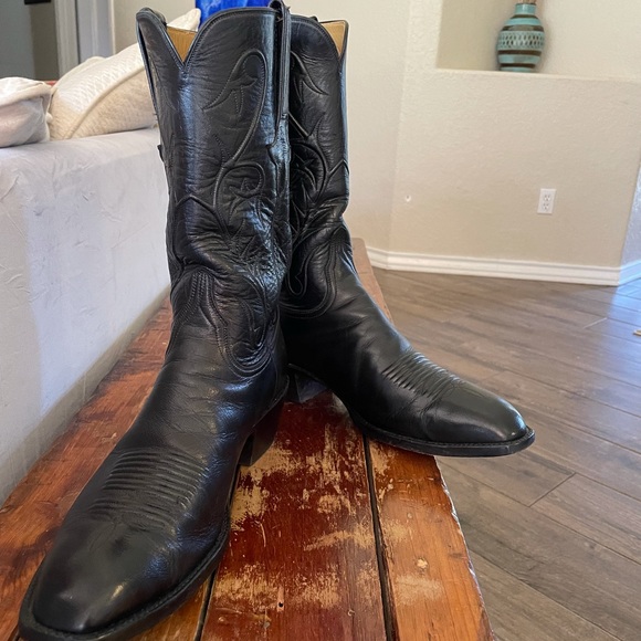 Lucchese classic made men’s boots